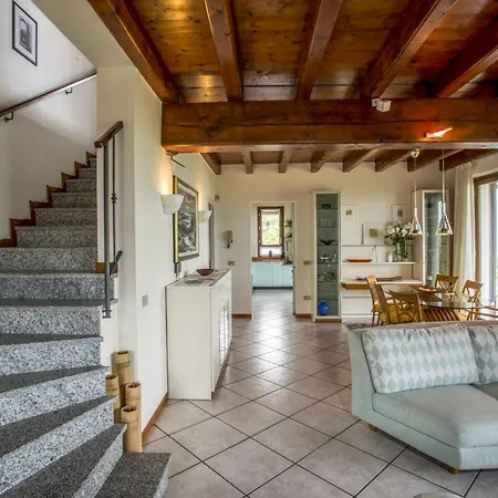 Marta Villa